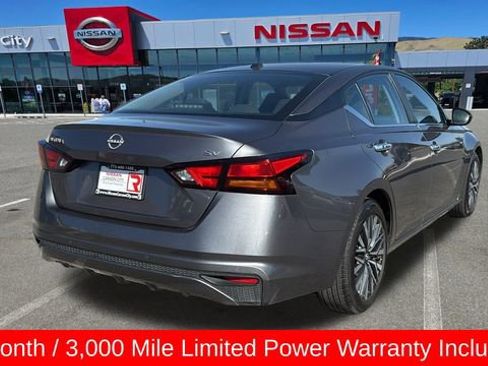 Used 2023 Nissan Altima 2.5 SV image 3