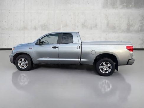 Used 2011 Toyota Tundra 4x4 Double Cab image 8
