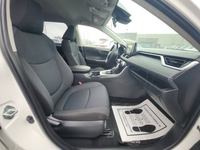 Used 2020 Toyota RAV4 LE w/ All Weather Liner Package AWD/4WD image 14