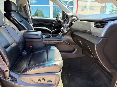 Used 2016 Chevrolet Suburban LT AWD/4WD image 33