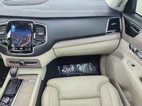 Used 2021 Volvo XC90 T6 Inscription w/ Climate Package image 43