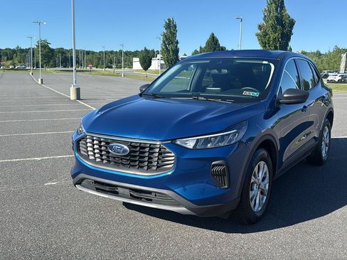 Used 2023 Ford Escape Active AWD/4WD image 14