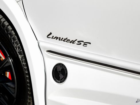 Used 2023 Chevrolet Express 2500 image 28