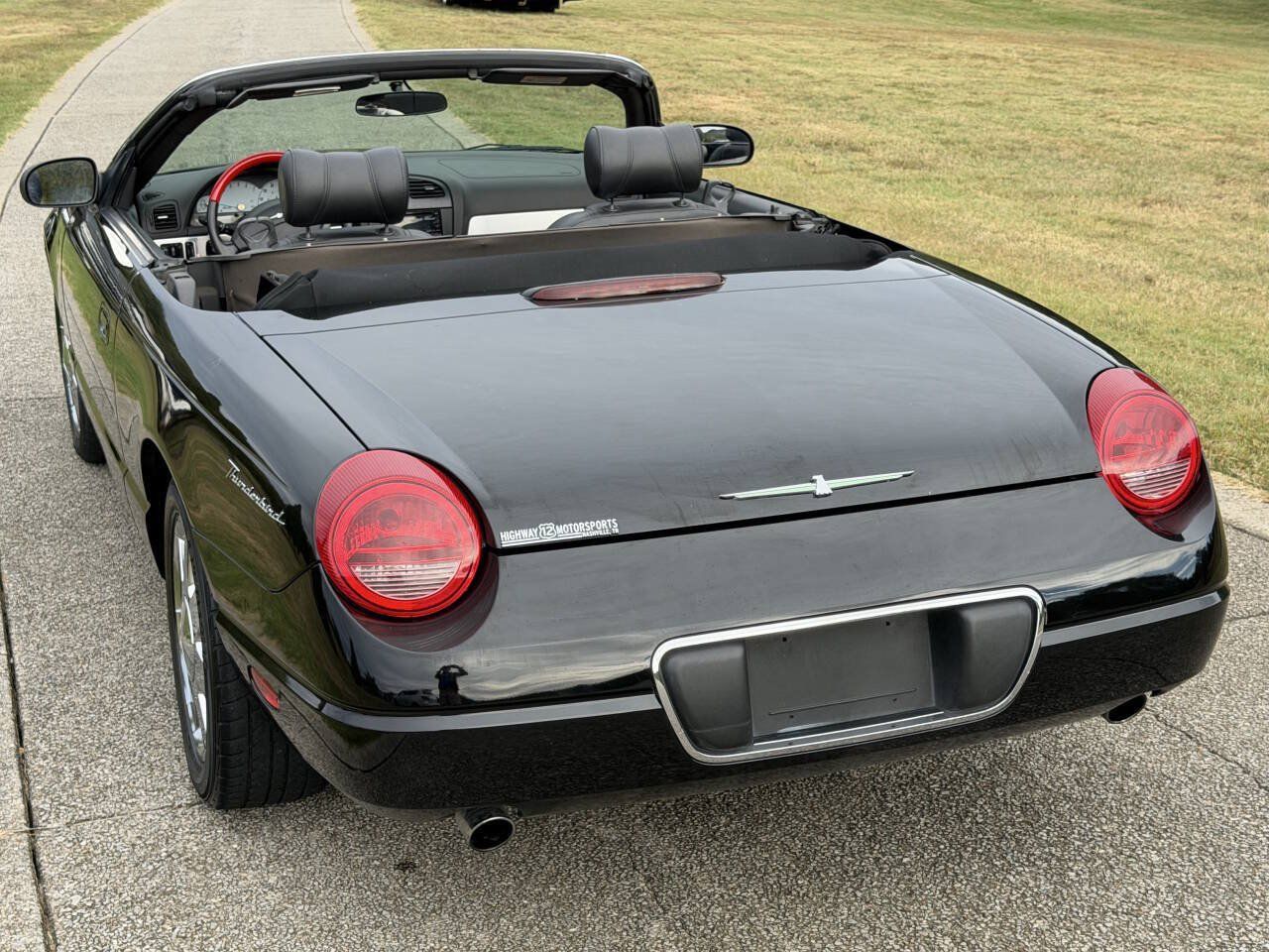 Used 2002 Ford Thunderbird RWD image 10