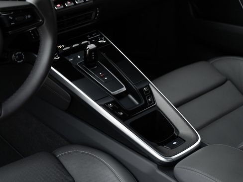 Used 2020 Porsche 911 Carrera 4S image 18