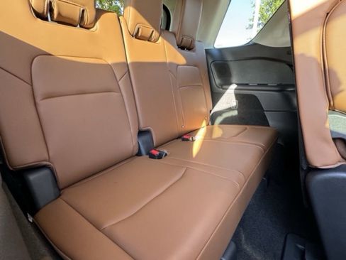 Used 2025 Nissan Pathfinder Platinum w/ Cargo Package AWD/4WD image 21