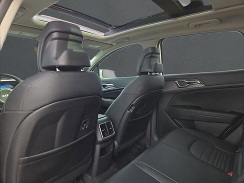 Certified 2024 Kia Sportage SX Prestige image 14