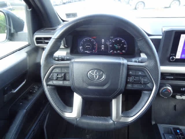 Used 2024 Toyota Tacoma TRD Off-Road AWD/4WD image 8