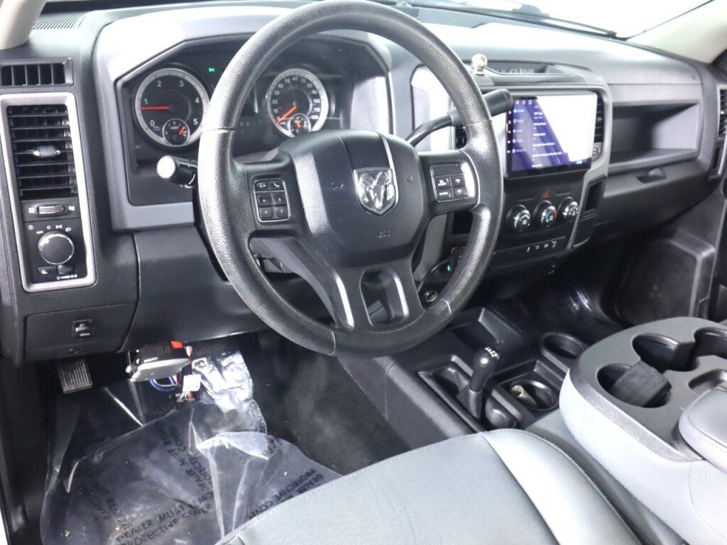 Used 2017 RAM 2500 Tradesman w/ Chrome Appearance Group AWD/4WD image 9