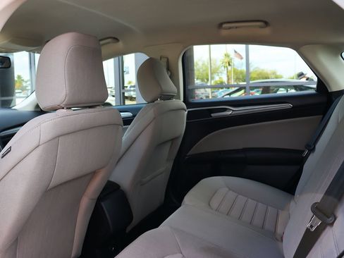 Used 2020 Ford Fusion S FWD image 34