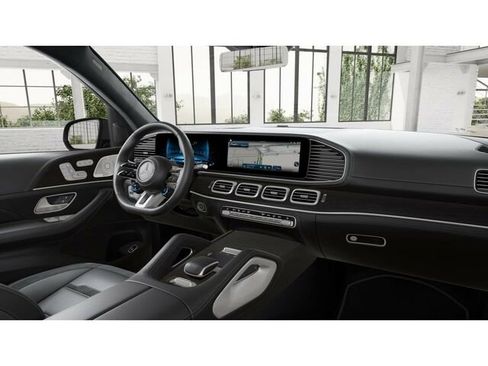 New 2026 Mercedes-Benz GLS 63 AMG 4MATIC image 7