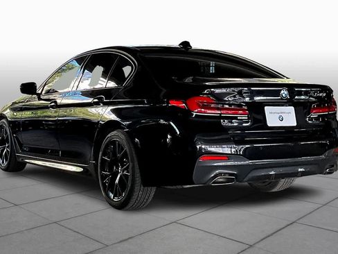 Used 2022 BMW 540i w/ M Sport Package image 10