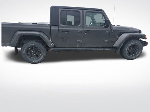 Used 2022 Jeep Gladiator Sport image 39