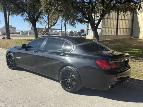 Used 2014 BMW 750Li image 13