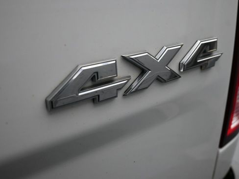 Used 2022 RAM 1500 Classic SLT w/ Protection Group AWD/4WD image 26