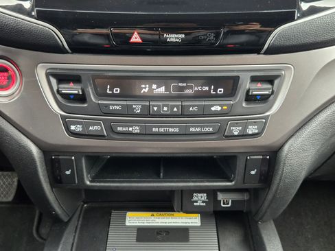 Used 2022 Honda Pilot Special Edition image 19