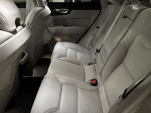 New 2025 Volvo XC60 B5 Ultra w/ Protection Package Premier image 21
