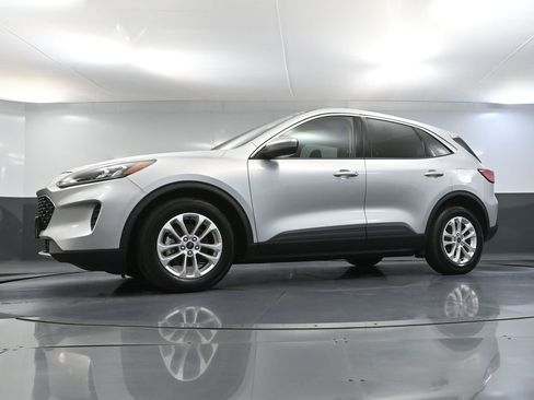 Used 2020 Ford Escape SE FWD image 50