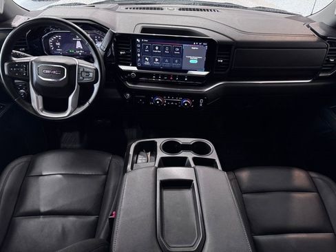 Certified 2025 GMC Sierra 1500 SLT image 13