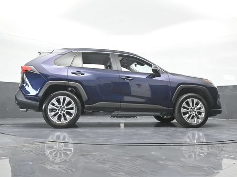 Used 2025 Toyota RAV4 XLE Premium FWD image 63