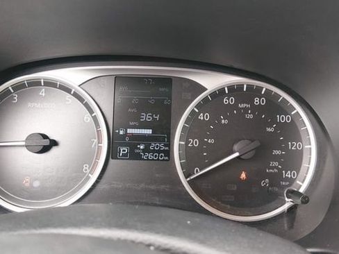 Used 2020 Nissan Kicks S FWD image 5