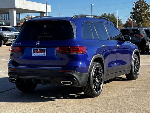 Used 2021 Mercedes-Benz GLB 250 image 4