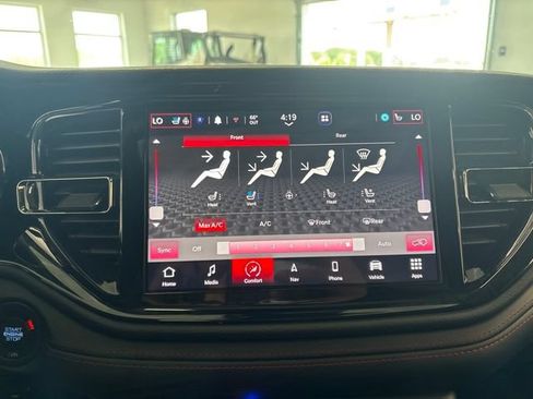 Used 2025 Dodge Durango R/T AWD/4WD image 41