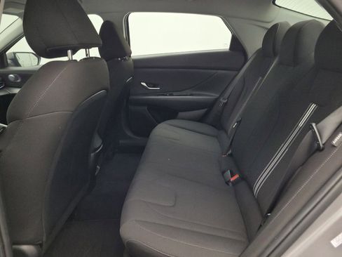 Used 2024 Hyundai Elantra SEL image 18