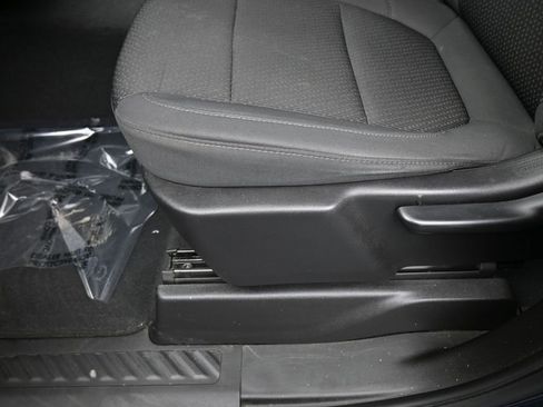 Used 2022 Chevrolet Silverado 1500 Custom image 15