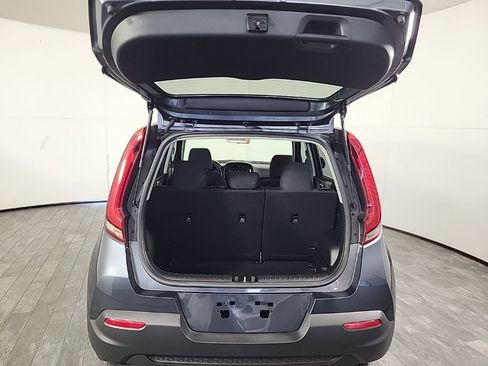 Used 2020 Kia Soul LX image 9