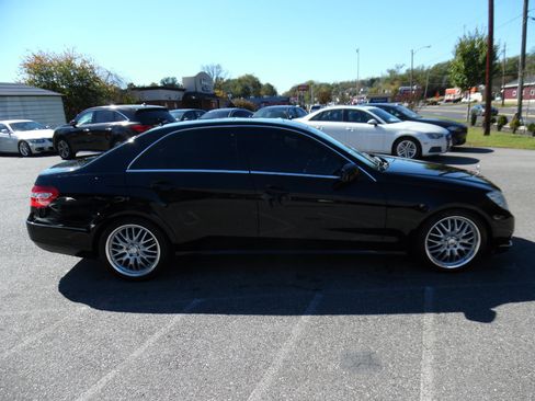 Used 2011 Mercedes-Benz E 350 4MATIC Sedan image 6