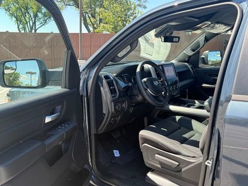 New 2026 RAM 1500 Express AWD/4WD image 13