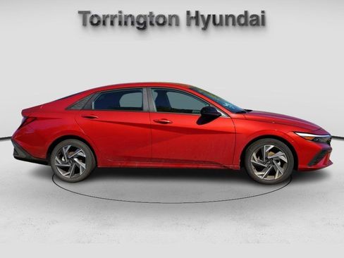 New 2025 Hyundai Elantra Sport image 8