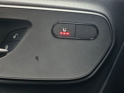 Used 2024 Mercedes-Benz Sprinter 2500 image 27