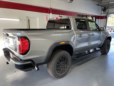 New 2026 GMC Canyon Elevation w/ Convenience Package image 4