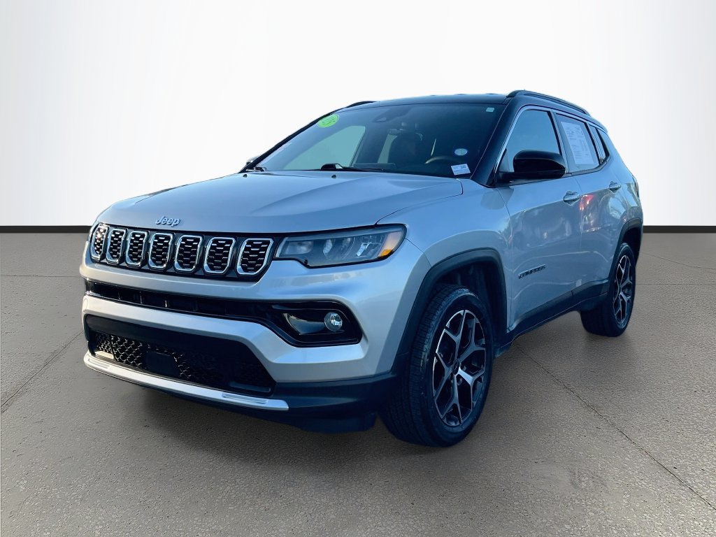 Used 2025 Jeep Compass Limited AWD/4WD image 3