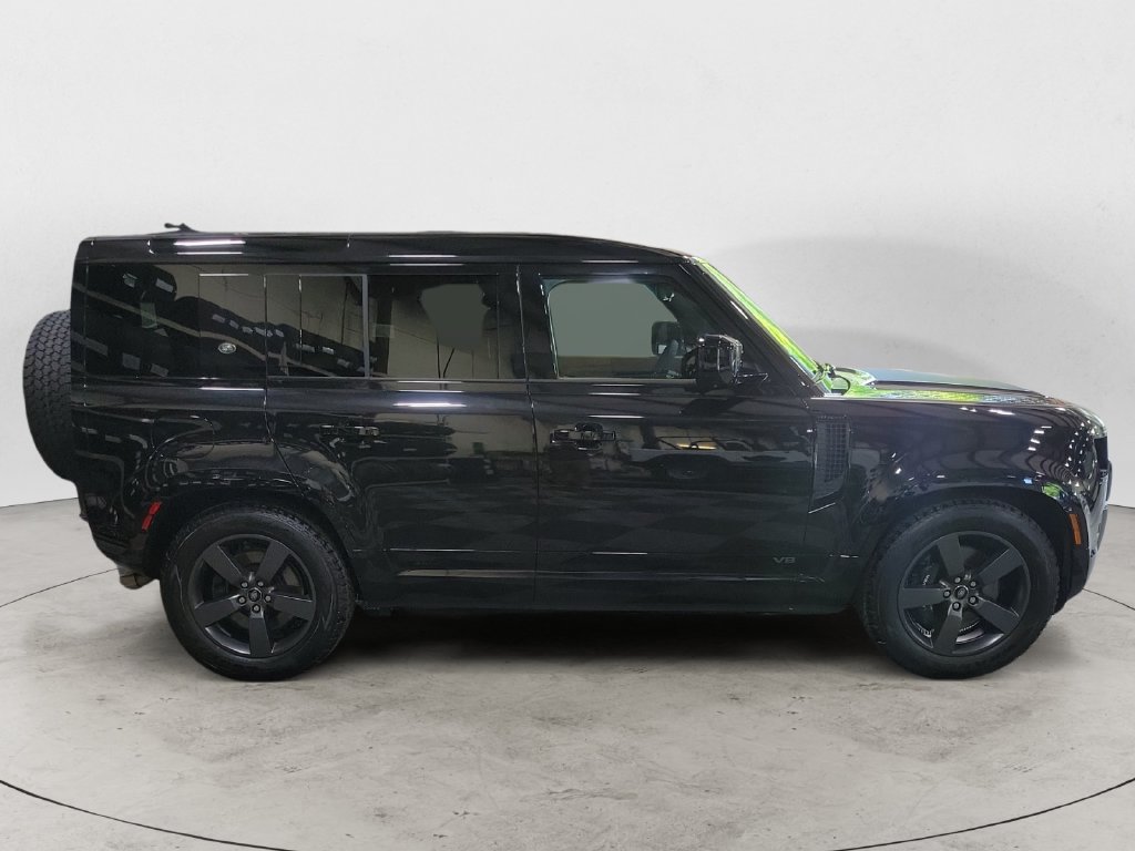 Used 2024 Land Rover Defender 110 V8 AWD/4WD image 6