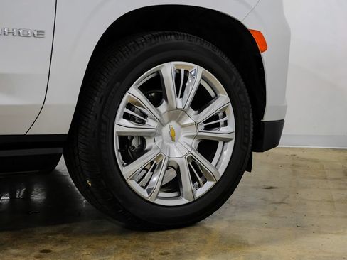 Used 2021 Chevrolet Tahoe High Country w/ Premium Package RWD image 52
