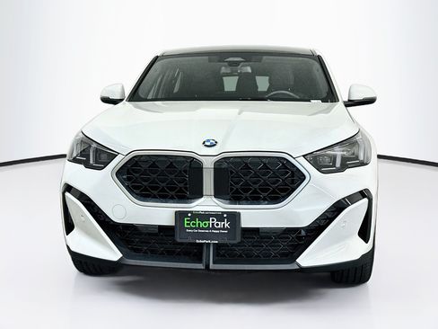 Used 2026 BMW X2 xDrive28i AWD/4WD image 2