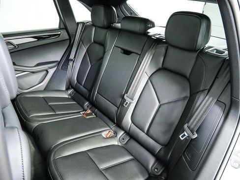 New 2026 Porsche Macan image 20