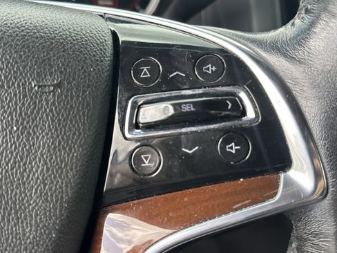 Used 2020 Cadillac Escalade ESV Luxury RWD image 36