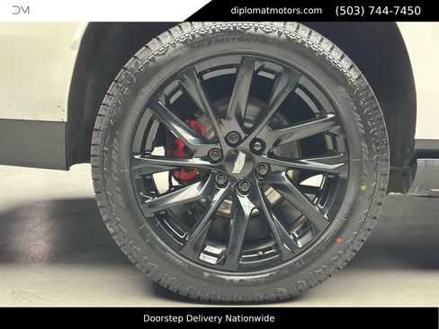 Used 2022 Cadillac Escalade ESV Sport Platinum w/ LPO, ONYX Package image 43
