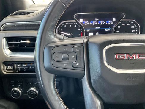 Used 2021 GMC Yukon XL AT4 w/ AT4 Premium Plus Package AWD/4WD image 22