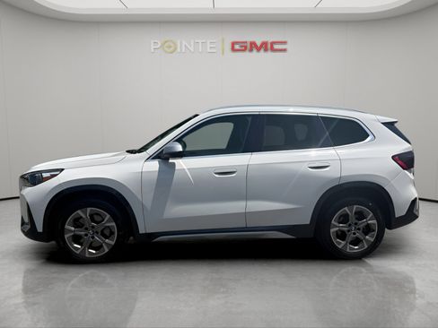 Used 2023 BMW X1 xDrive28i w/ Premium Package AWD/4WD image 8