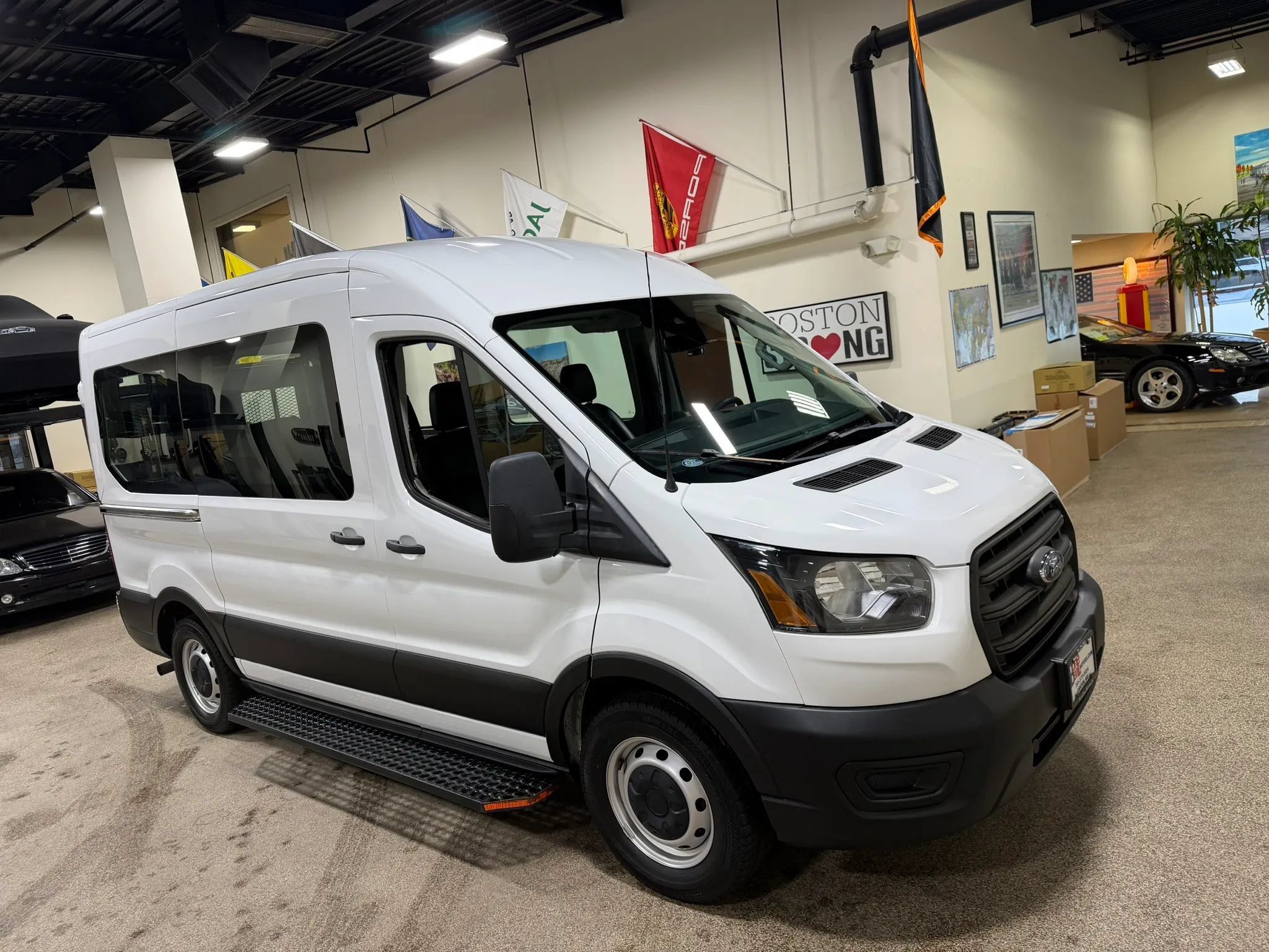 Used 2020 Ford Transit 150 Medium Roof RWD image 12