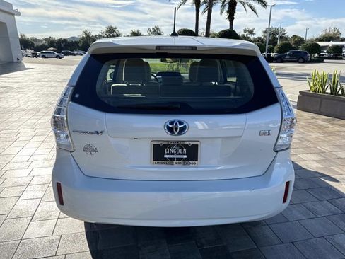 Used 2013 Toyota Prius V Three image 3