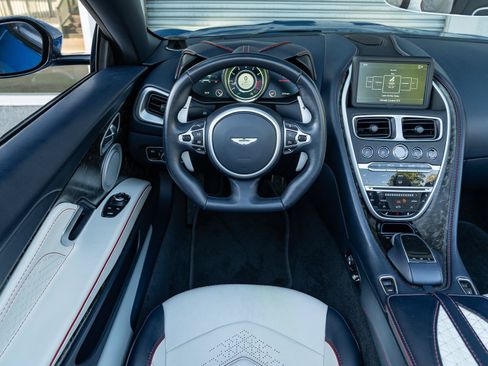 Used 2022 Aston Martin DBS Superleggera Volante RWD image 15