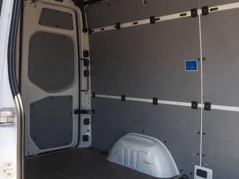 Used 2025 Mercedes-Benz Sprinter 2500 image 13