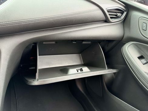 Used 2023 Buick Encore GX Select w/ Safety Package II FWD image 32