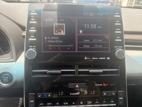 Used 2020 Toyota Avalon Limited w/ Advanced Safety Package FWD image 23